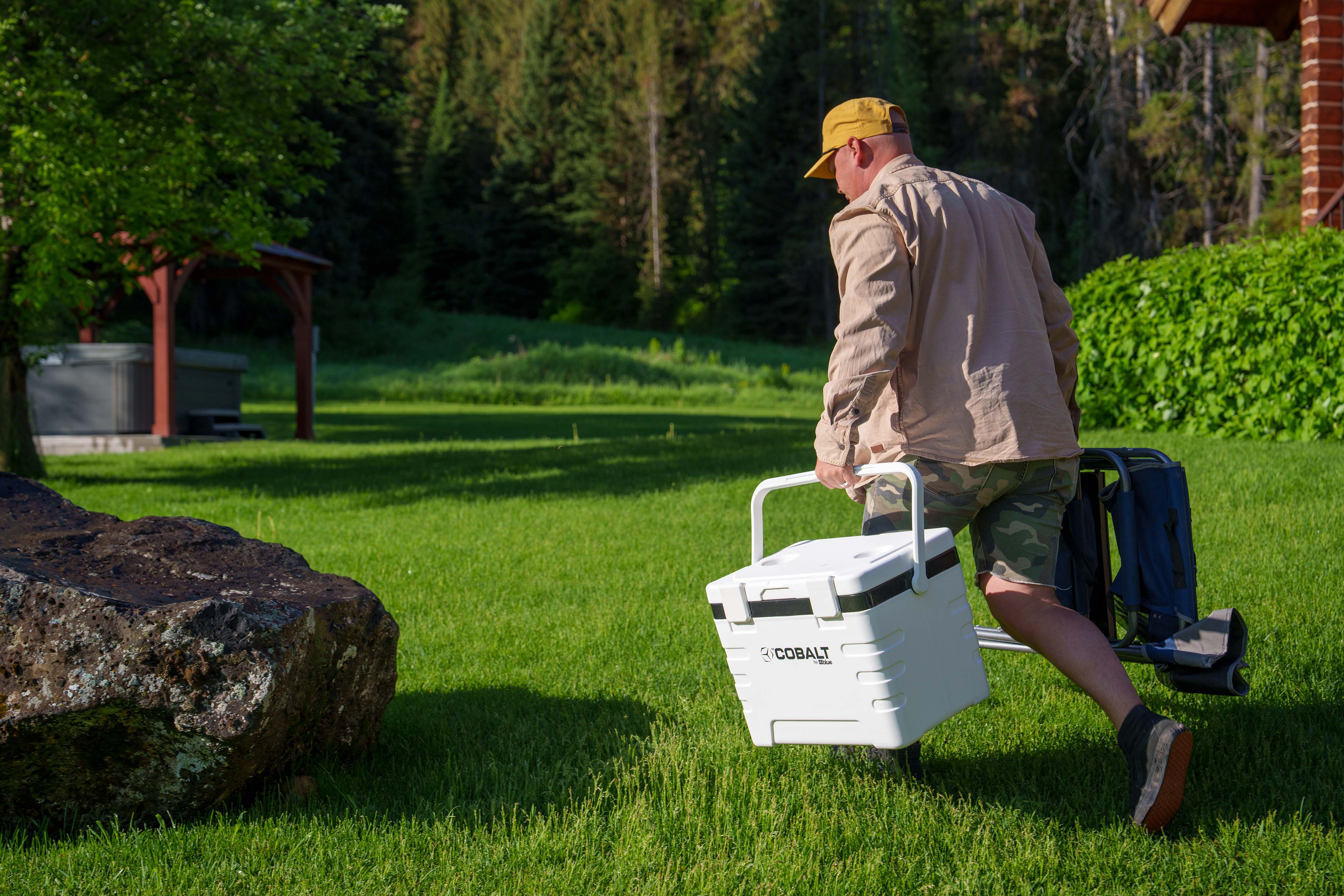 Cobalt 37 Quart Weekender Cooler – Blue Coolers